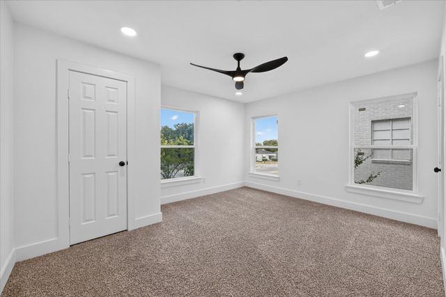 1607 Laura Road, River Oaks, TX 76114