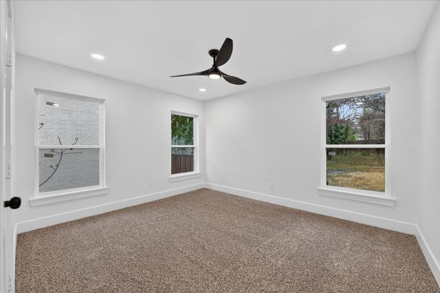 1607 Laura Road, River Oaks, TX 76114