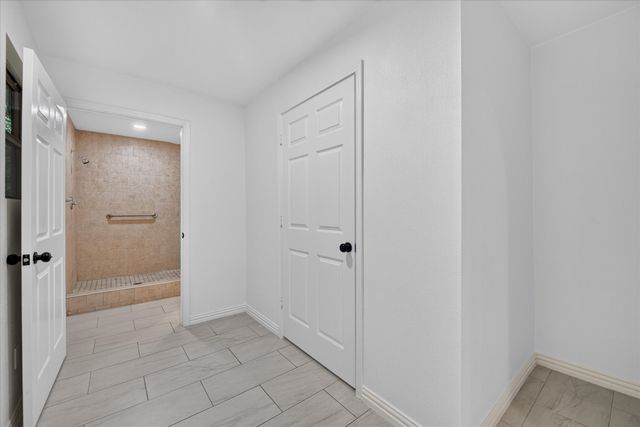 1607 Laura Road, River Oaks, TX 76114