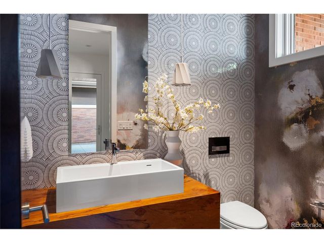 490 S Gilpin St, Denver, CO 80209