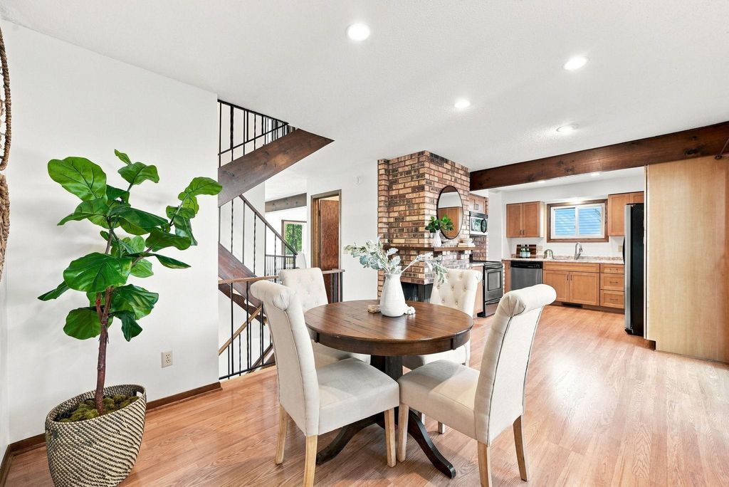 5486 W Bavarian Pass, Fridley, MN 55432 — photo 4