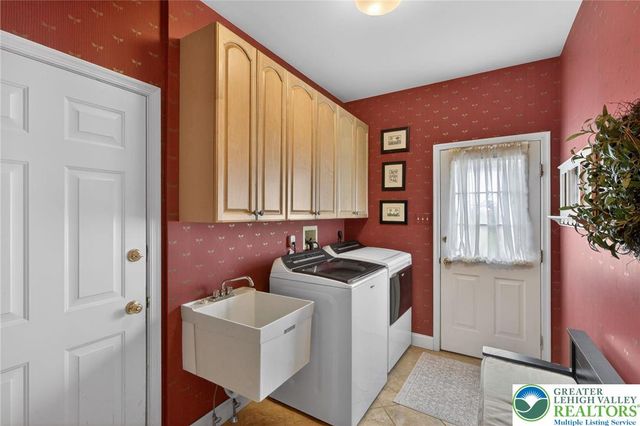 2347 Cross Creek Road, Lower Macungie Twp, PA 18062