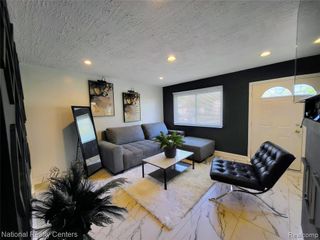 27821 Tighe Street, Roseville, MI 48066