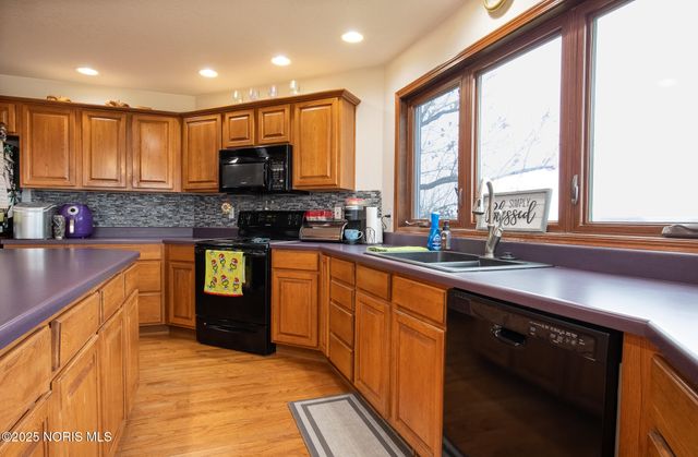 2332 County Road E, Edgerton, OH 43517