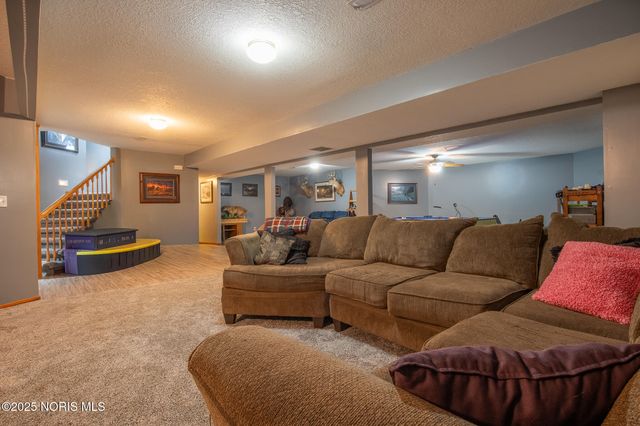 2332 County Road E, Edgerton, OH 43517