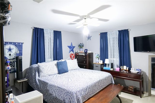 1817 Volga Dr, Corpus Christi, TX 78412