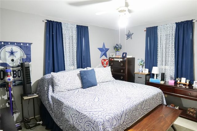 1817 Volga Dr, Corpus Christi, TX 78412