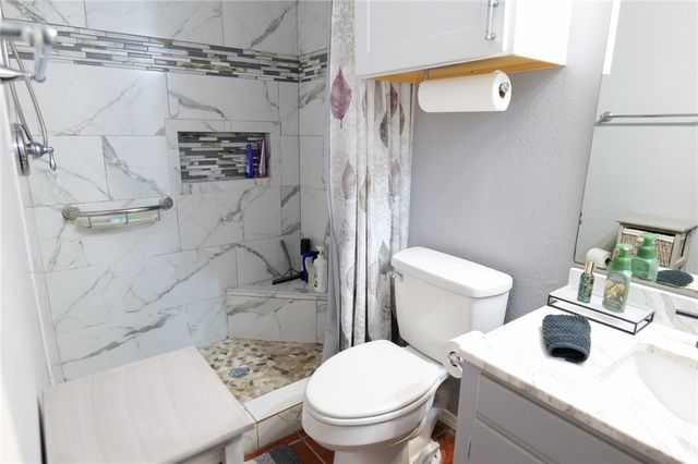1817 Volga Dr, Corpus Christi, TX 78412