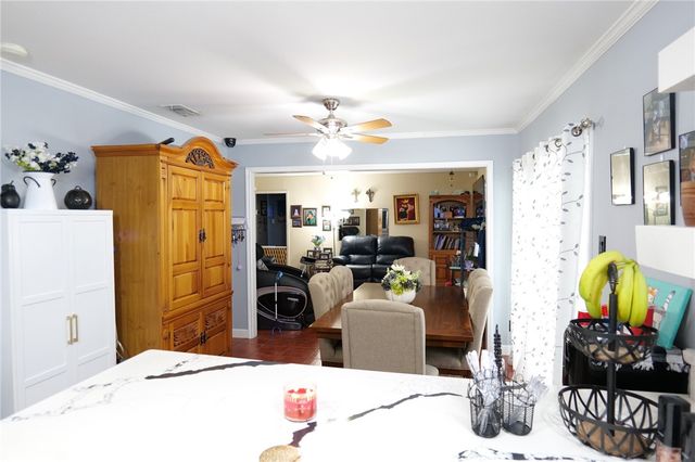 1817 Volga Dr, Corpus Christi, TX 78412