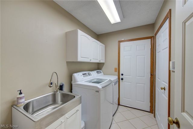 19874 Echo Drive, Strongsville, OH 44149