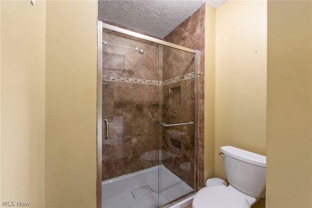 19874 Echo Drive, Strongsville, OH 44149