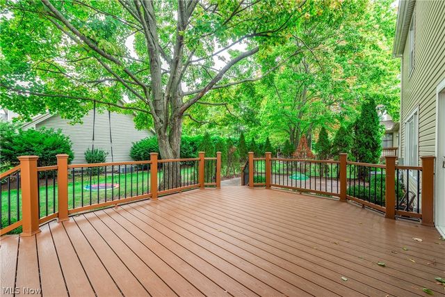 19874 Echo Drive, Strongsville, OH 44149
