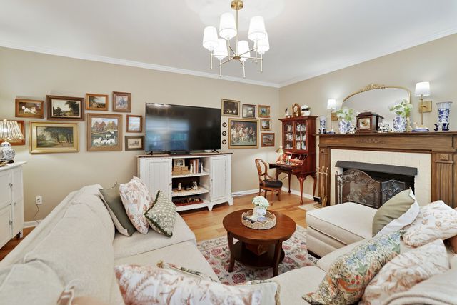 1813 Clinch Pl, Old Hickory, TN 37138