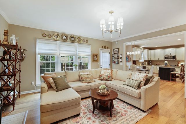 1813 Clinch Pl, Old Hickory, TN 37138