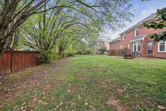 1813 Clinch Pl, Old Hickory, TN 37138