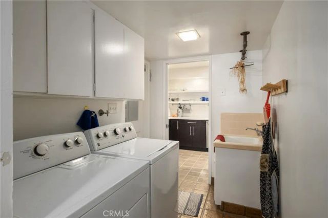 1264 W Celeste, Fresno, CA 93711