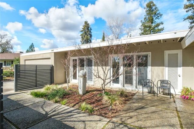 1264 W Celeste, Fresno, CA 93711