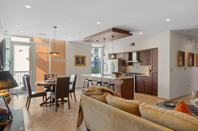 1600 Barton Springs RD 5301, Austin, TX 78704