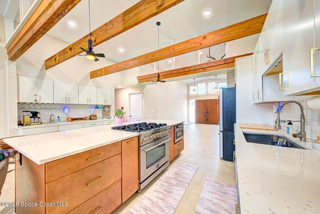 30 Westview Lane, Cocoa Beach, FL 32931