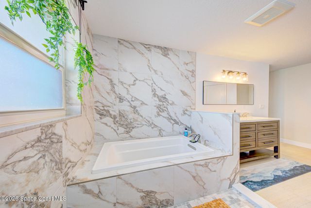 30 Westview Lane, Cocoa Beach, FL 32931