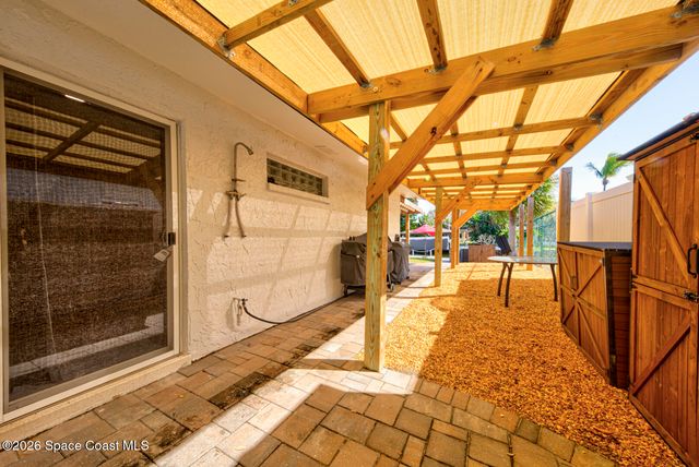 30 Westview Lane, Cocoa Beach, FL 32931