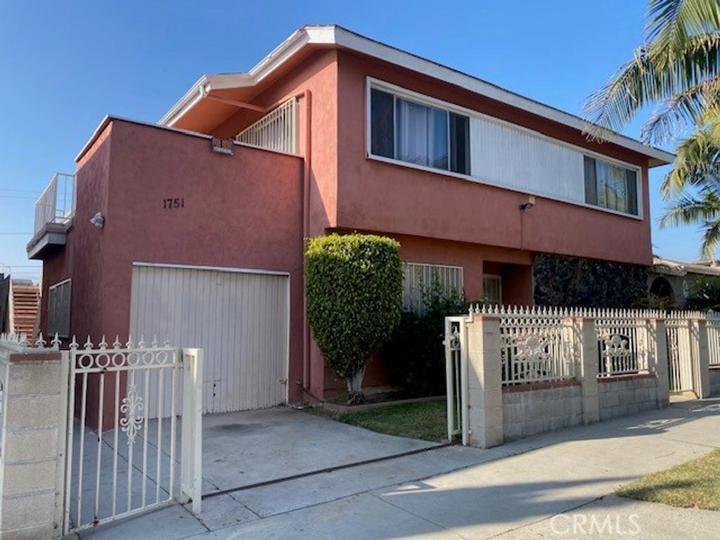 1751 Orizaba, Long Beach, CA 90804