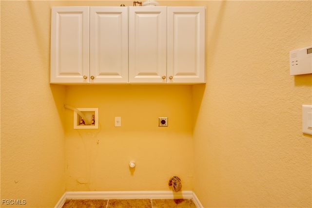 9145 Leatherwood LOOP, Lehigh Acres, FL 33936