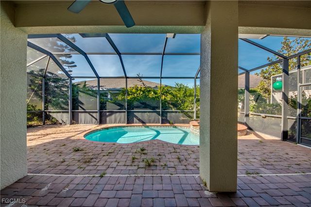 9145 Leatherwood LOOP, Lehigh Acres, FL 33936