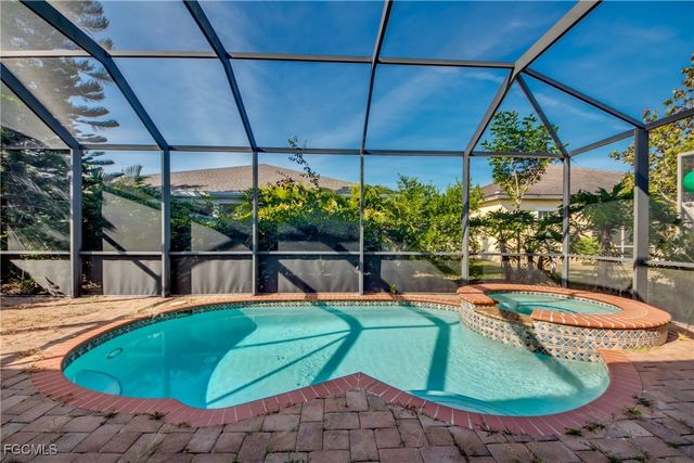 9145 Leatherwood LOOP, Lehigh Acres, FL 33936