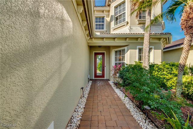 9145 Leatherwood LOOP, Lehigh Acres, FL 33936