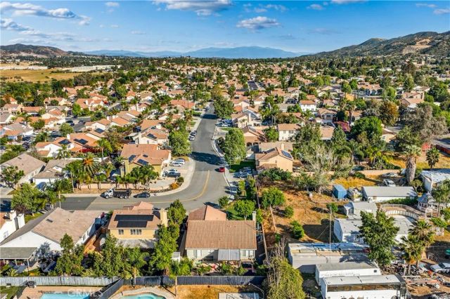 32445 Stonewood Way, Lake Elsinore, CA 92530