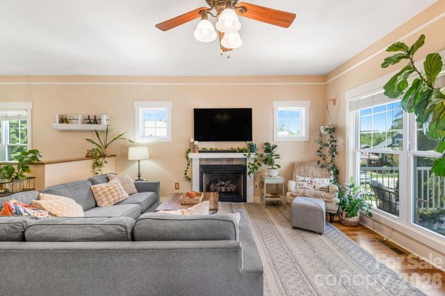 157 Estelle Park Drive, Asheville, NC 28806