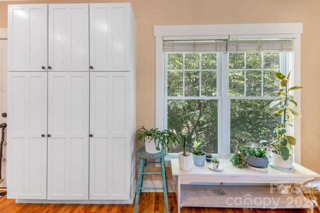 157 Estelle Park Drive, Asheville, NC 28806