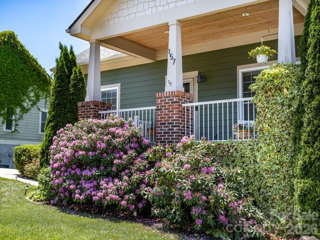 157 Estelle Park Drive, Asheville, NC 28806