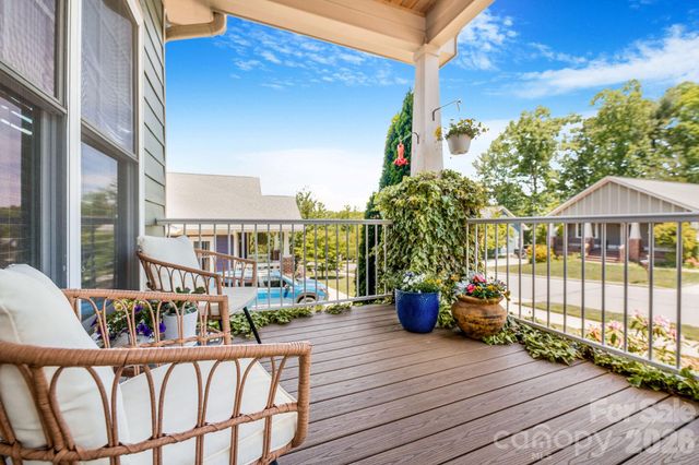 157 Estelle Park Drive, Asheville, NC 28806