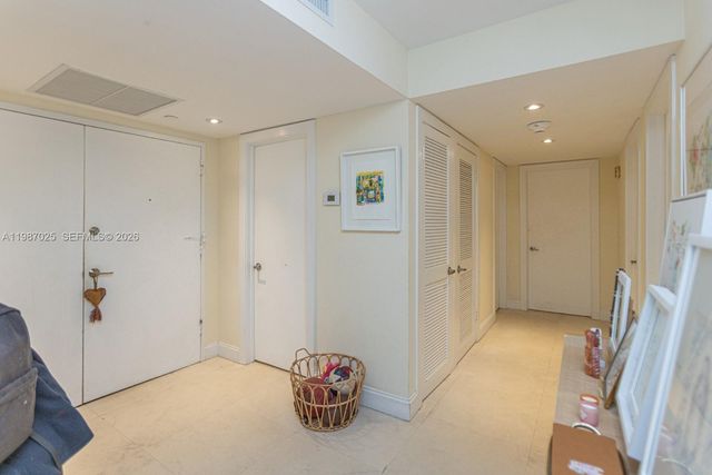 155 Ocean Lane Dr 201, Key Biscayne, FL 33149