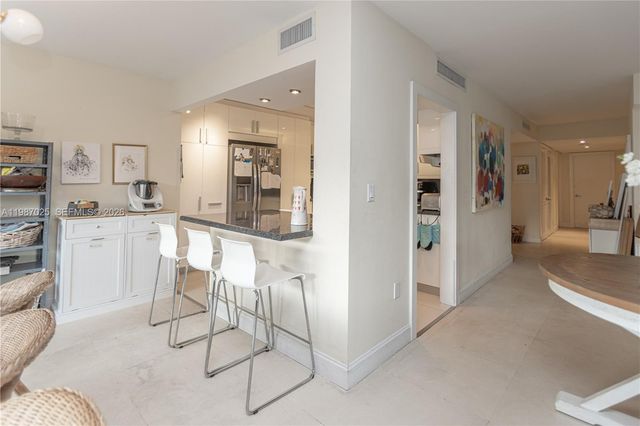 155 Ocean Lane Dr 201, Key Biscayne, FL 33149