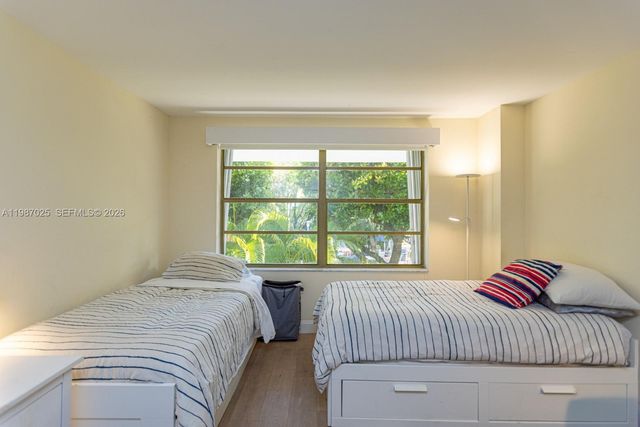 155 Ocean Lane Dr 201, Key Biscayne, FL 33149