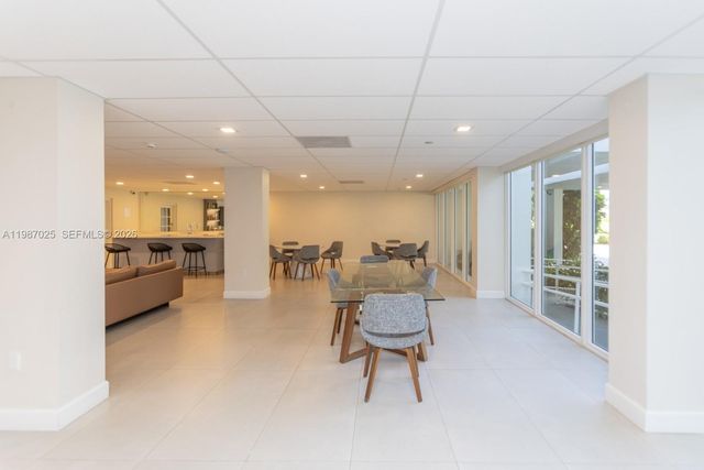 155 Ocean Lane Dr 201, Key Biscayne, FL 33149