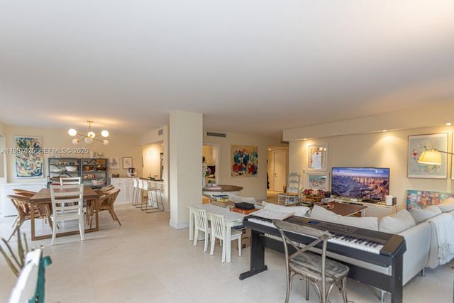 155 Ocean Lane Dr 201, Key Biscayne, FL 33149