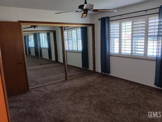 5917 Burke Way, Bakersfield, CA 93309
