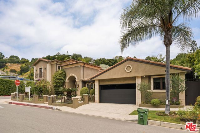 2108 San Ysidro Drive, Beverly Hills, CA 90210