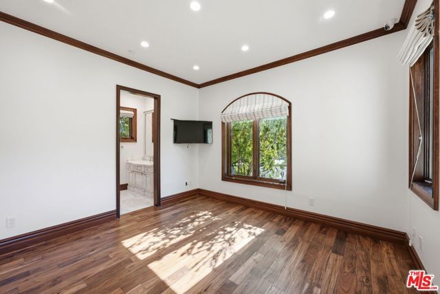 2108 San Ysidro Drive, Beverly Hills, CA 90210