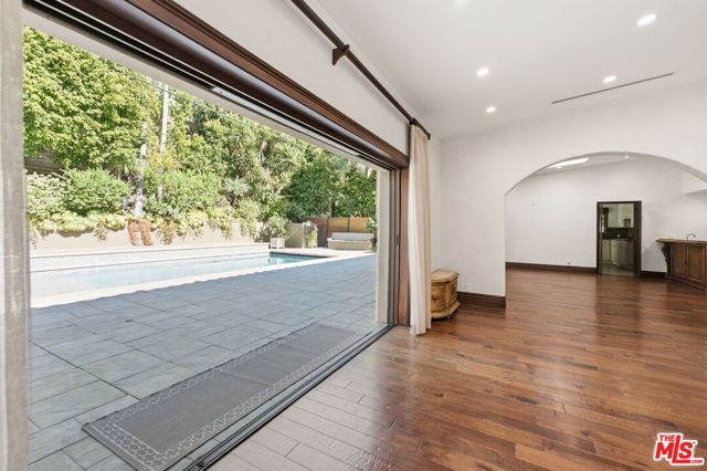2108 San Ysidro Drive, Beverly Hills, CA 90210