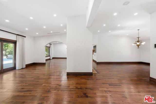 2108 San Ysidro Drive, Beverly Hills, CA 90210