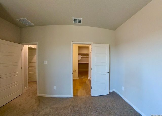 7122 MAGNOLIA CRK, San Antonio, TX 78252