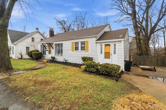 57 N 98th Street, Belleville, IL 62223