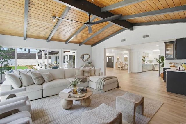 9345 Monona Drive, La Mesa, CA 91942