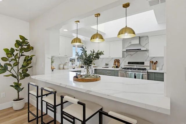 9345 Monona Drive, La Mesa, CA 91942