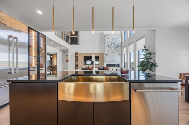 6837 Sunrise Point, Horace, ND 58047